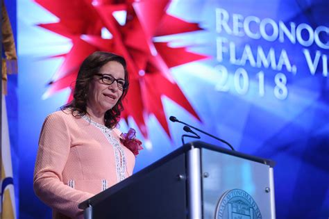 Uanl Entregó Reconocimiento Flama Vida Y Mujer 2018 Universidad