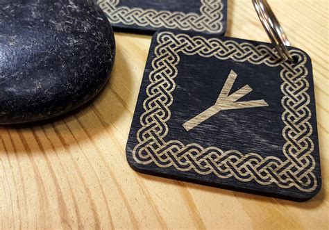 Porte Cl S En Bois Runique Mm Viking Talisman Rune Keyring Fr Re