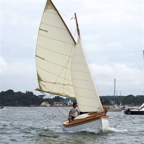 Mise L Eau Du Juillet Charpente De Marine Niveau Skol