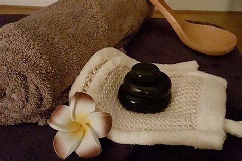 Back Scrub And Swedish Back And Shoulder Massage For Two At Elexa