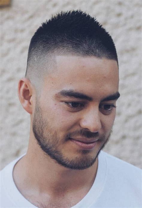 30 Masculine Buzz Cut Examples Tips And How To Cut Guide Buzz Cut