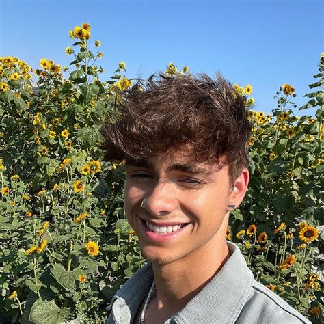 Corbyn Besson Girlfriend Age Net Worth Height Bio Wiki And Much