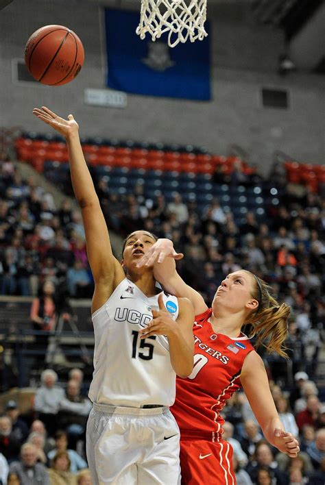 Connecticut women's basketball coming to Times Union Center