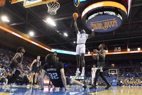 UCLA gets back in win column with victory over Washington - Los Angeles ...