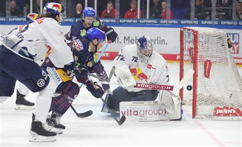 Baden W Rttemberg Derby Saisonstart Mit Feuer Auf Dem Eis