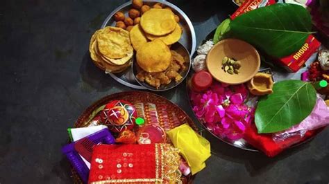 Vat Savitri Vrat Puja Thali पहल बर रख रह ह वट सवतर वरत त