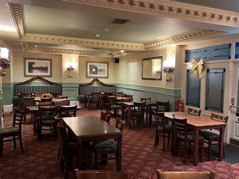 Axed Wetherspoon Pub Reopens Under New Owners Devon Live