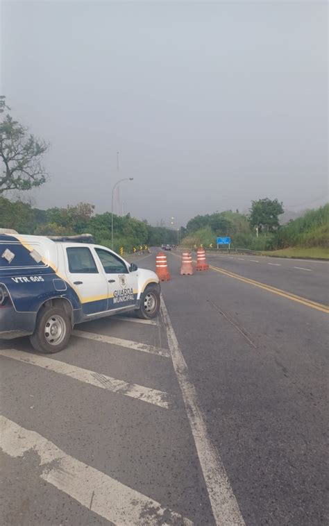 Prefeitura de Volta Redonda fecha acessos à Rodovia do Contorno Volta