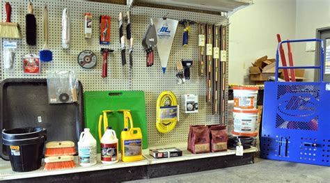 Masonry Tools - Raineri Materials