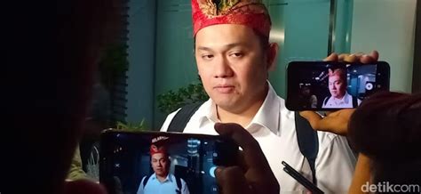 Diperiksa Polisi Farhat Abbas Serahkan Bukti Dugaan Video Porno Hotman