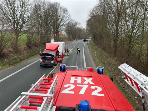 Rettung Steinheim 01 NEF 01 Freiwillige Feuerwehr Nieheim