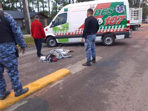 Corrientes Despistó Con Su Moto Cayó Al Asfalto Y Fue Hospitalizado