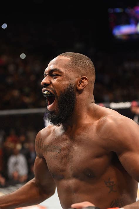 Jon Jones Enters The Octagon Before Facing Ovince Saint Preux In Смешанные боевые искусства