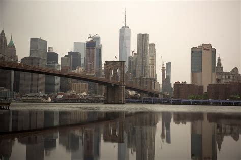 Landlords and real estate trade groups are calling on Mayor Bill de Blasio to freeze property