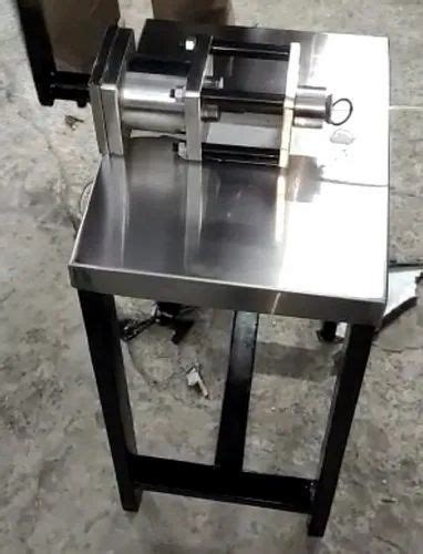 SMW Manual Aerosol D Crimping Machine At Rs 22 000 Piece In Delhi