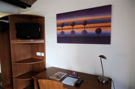 My Premier Inn Albert Dock Review: Changing Rooms In Liverpool