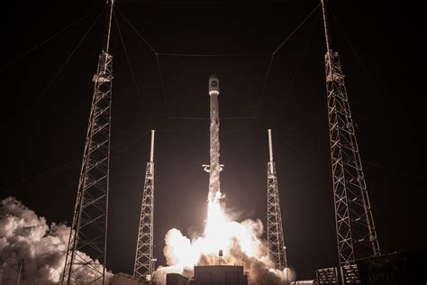 Succès Pour Le 50ème Lancement De Falcon 9