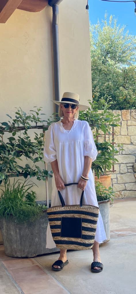 12 Chic Maxi Looks For Curvy Women Over 50 Cindy Hattersley Design