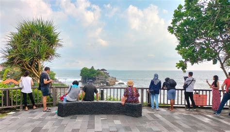 Nusabali Tak Pengaruhi Tingkat Kunjungan Tanah Lot Tetap Ramai