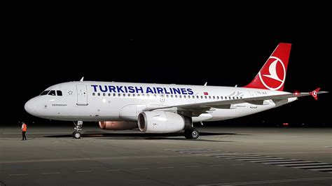 Alertă cu bombă la bordul unei aeronave Turkish Airlines CT100 ro