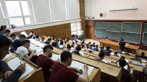 Admitere facultate 2023 Când încep înscrierile și care sunt actele