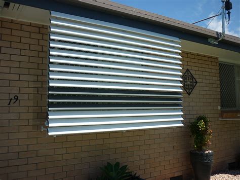 Montrose Aluminium Louvre Awnings Caloundra Screens