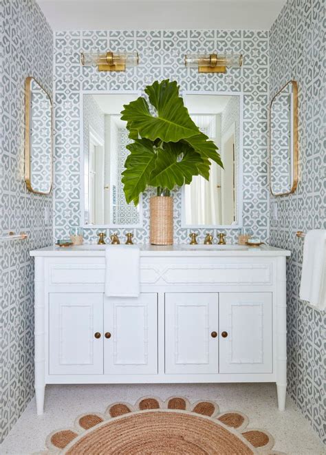 10 Bathroom Countertop Decor Ideas