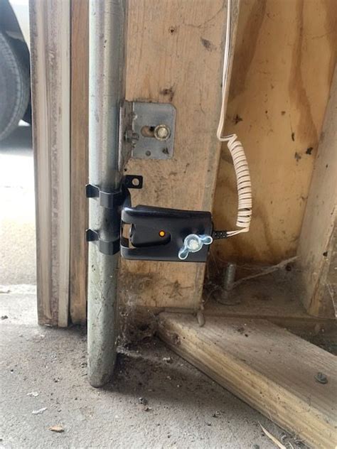 Garage Door Sensor Repair Garage Door Chicago 🤳