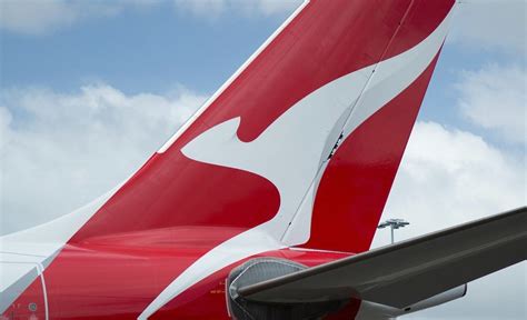 Qantas Restarts Hong Kong Flights