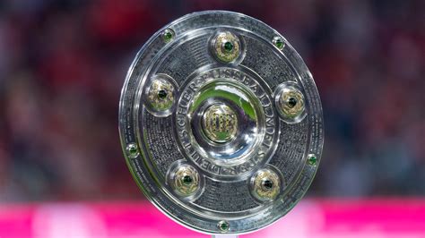 Gratulation Der Dfl An Den Fc Bayern M Nchen Zur Deutschen