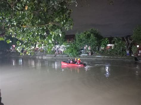 Korban Tenggelam Di Sungai Ngagel Ditemukan Suara Surabaya