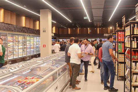 Mercadinhos São Luiz promove coquetel de inauguração de nova loja no