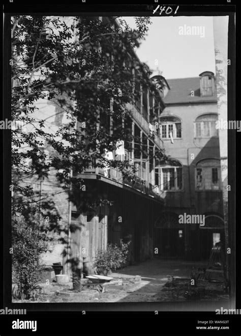 Courtyard, New Orleans Stock Photo - Alamy