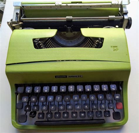 M Quina De Escrever Antiga Produto Vintage E Retro Olivetti Lettera