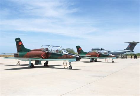 Angolan Air Force receives final K-8W Karakorum aircraft from China