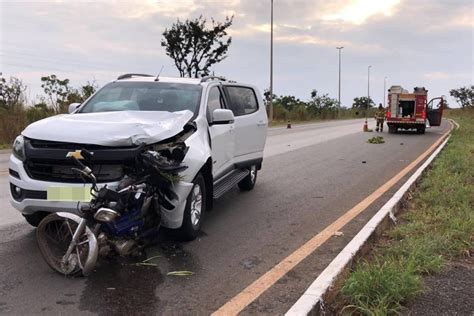 Motociclista Morre Ap S Colis O Caminhonete Na Br Metr Poles