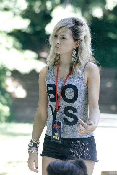 Hot Photos Of Lindsey Gort ThBlog