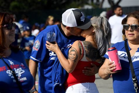 Photos Los Angeles Dodgers Celebrate With Fans During Fanfest 2020 San Bernardino Sun