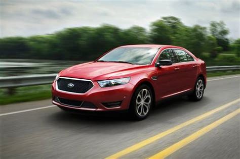 2019 Ford Taurus Limited Features & Specs | Edmunds