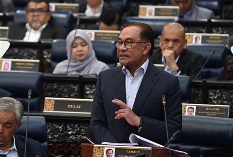 17 Anjakan Utama 71 Inisiatif Utama KSP RMK12 Diperkenal