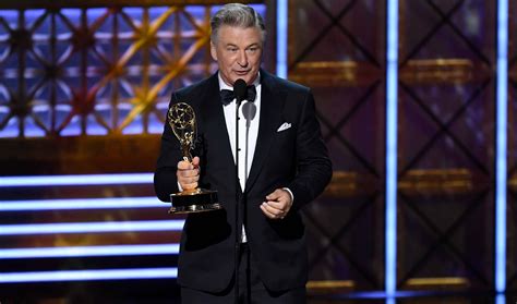 Alec Baldwin Sues Man Who Accused Him Of Parking Spot Rage 77 Wabc