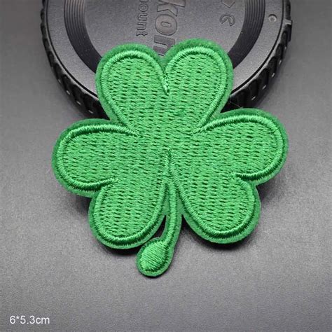 Green Leaf Clover Iron On Embroidered Clothes Patches For Clothing