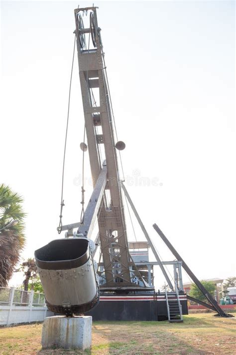 Dredger ship in icy harbor stock image. Image of vessel - 13190133