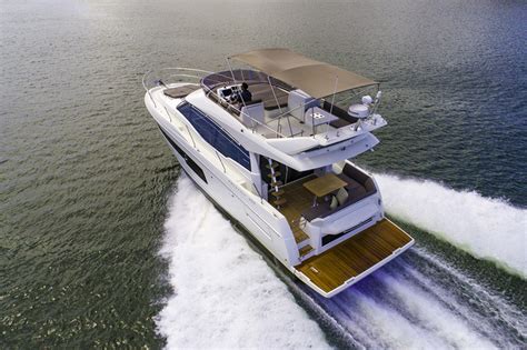 Prestige 460 Power And Motoryacht