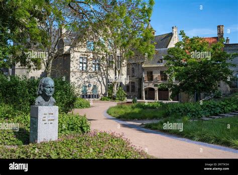 Stadtpark Sint Walburga Park Mit Historischen Stadth Usern Und Pleite