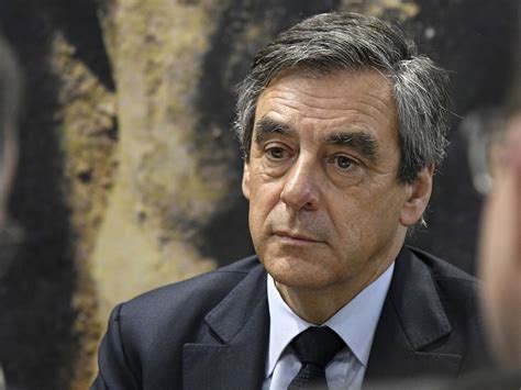 François Fillon lâché par son porte parole Closer