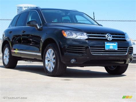 Black Volkswagen Touareg V Sport Motion Gtcarlot