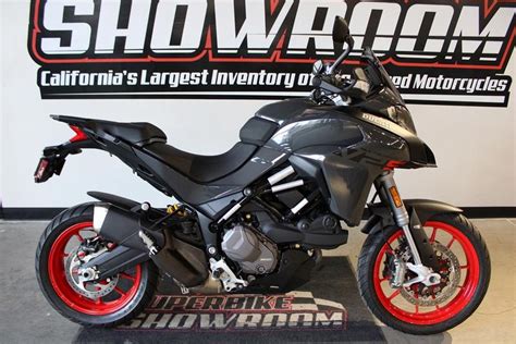 2023 Ducati Multistrada V2 S Thrilling Black & Street Grey | SuperBike ...