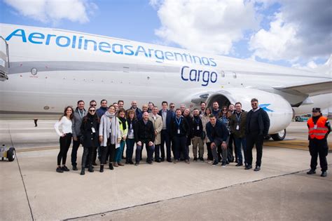 Aerolíneas Argentinas Presentó Su Primer Avión De Carga En Su Flota