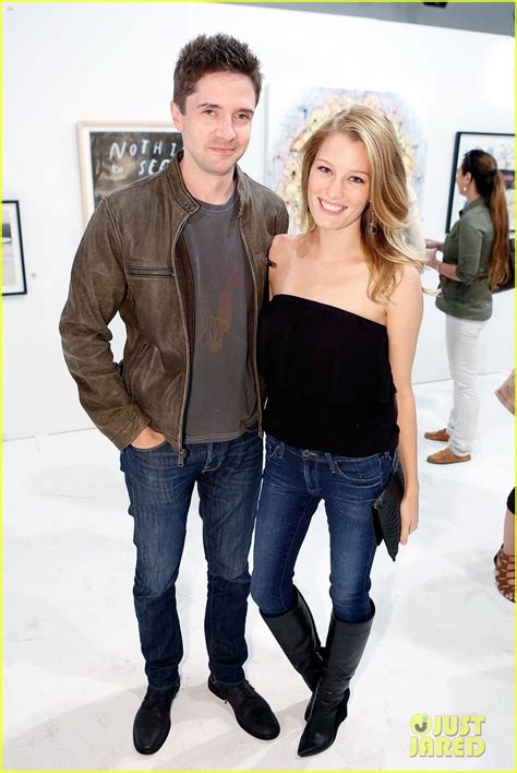 Topher Grace & Ashley Hinshaw Are Married!: Photo 3669486 | Topher ...